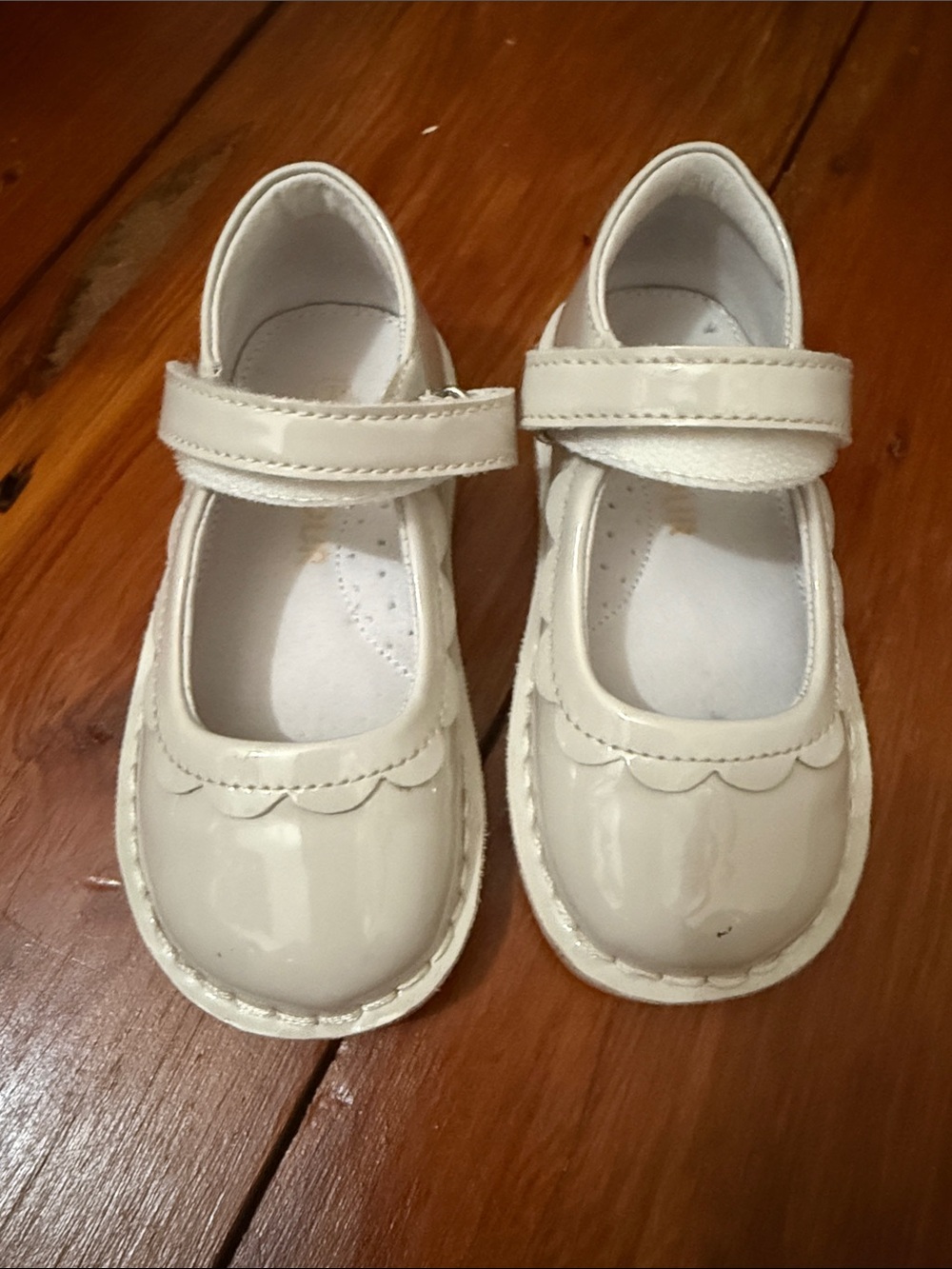 L’Amour off white shoes